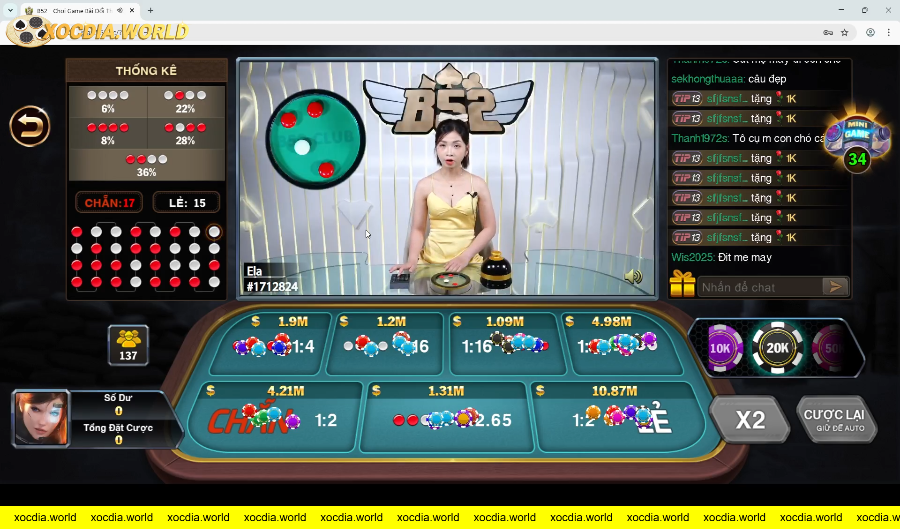 Nữ dealer livestream game xóc đĩa cược trực tuyến